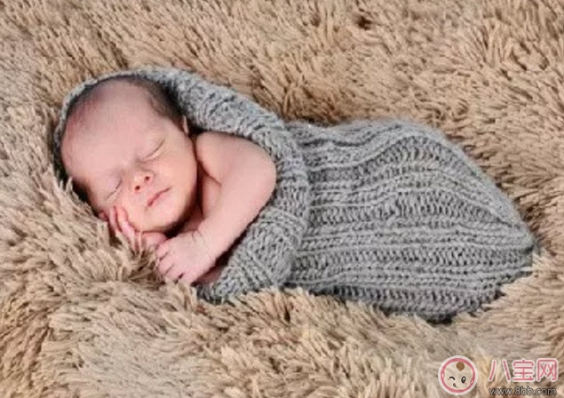 寶寶立秋之后穿什么衣服合適 寶寶秋凍應該怎么穿衣服