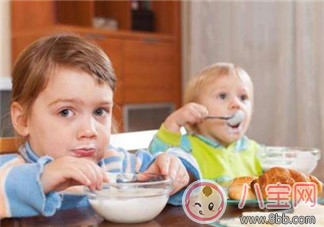寶寶筷子有哪些材質 寶寶筷子如何選