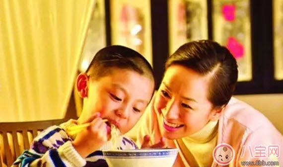 寶寶多大可以吃面條 寶寶面條如何挑選(寶寶吃面條注意事項)