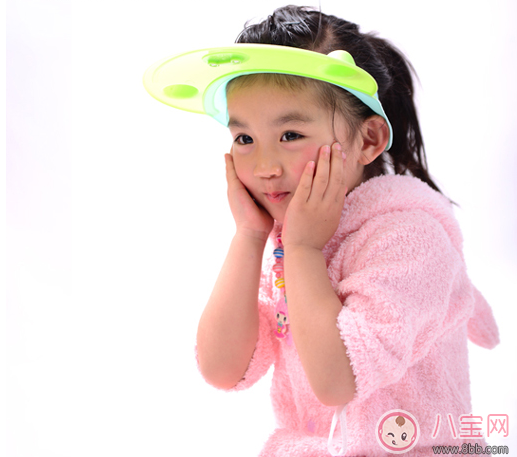 寶寶洗頭帽怎么選 寶寶洗頭帽選擇技巧