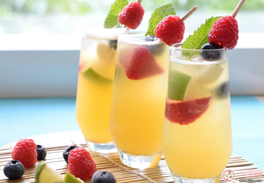 孩子貪涼吃冰棍竟大吐血 涼性食物夏天究竟該如何吃 孩子貪涼吃冰棍竟大吐血 涼性食物夏天究竟該如何吃