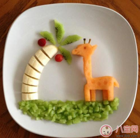 寶寶吃飯追著喂 錯(cuò)過(guò)獨(dú)立喂飯機(jī)會(huì)只能這樣