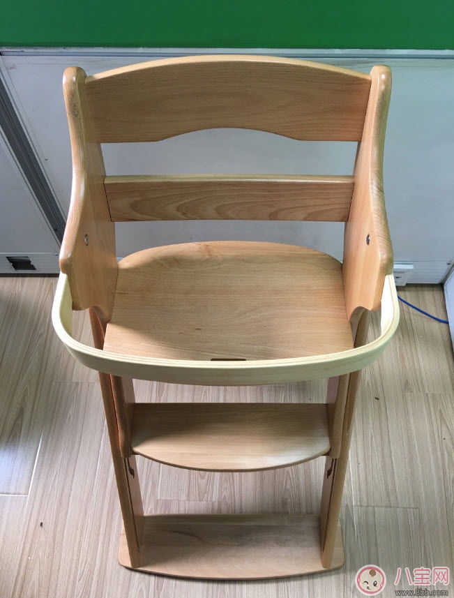 兒童餐椅什么樣的好 實(shí)木兒童餐椅測(cè)評(píng)