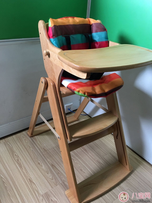 兒童餐椅什么樣的好 實(shí)木兒童餐椅測(cè)評(píng)