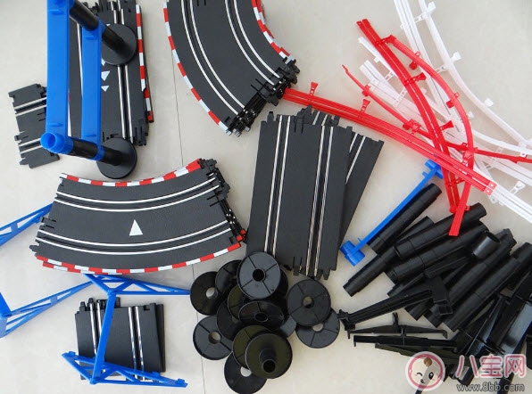 小男孩玩具車哪個(gè)牌子好 agm音速風(fēng)暴兒童路軌賽車玩具測(cè)評(píng)