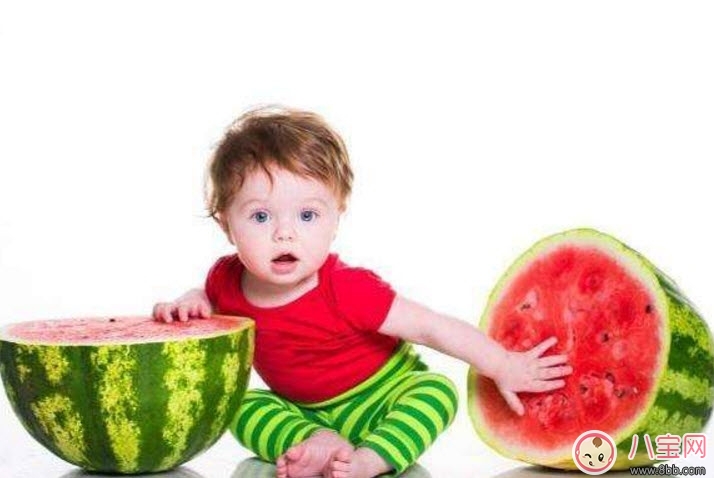 2017夏天寶寶吃西瓜好還是喝西瓜汁好 寶寶多大可以吃西瓜