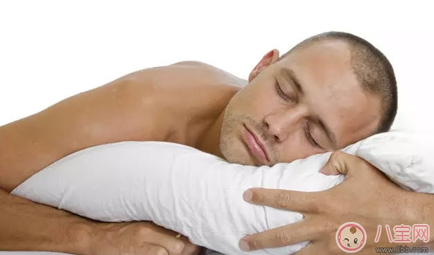 孕婦枕頭有哪些好處 什么形狀的孕婦枕實用(如何挑選孕婦枕)