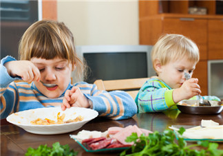 夏季寶寶缺鋅不吃飯 補(bǔ)鋅營(yíng)養(yǎng)食譜來幫忙