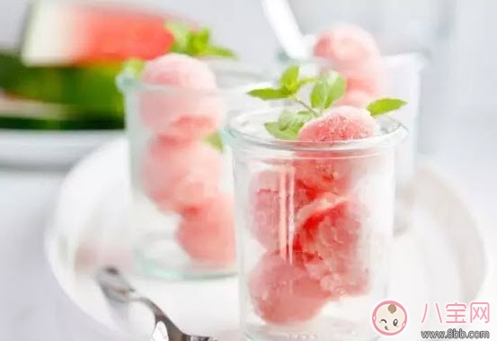 西瓜有哪些吃法西瓜怎么吃 西瓜的花樣吃法大全