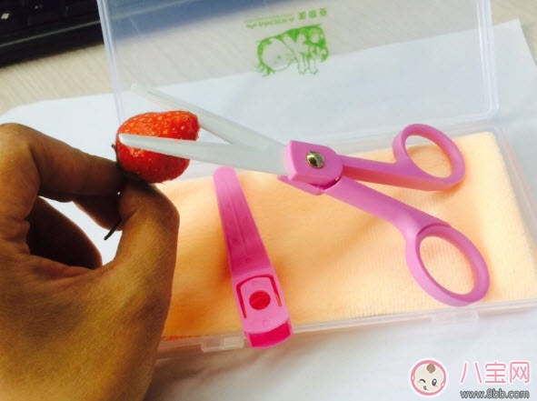 寶寶輔食剪刀有用嗎 嬰兒輔食剪刀測評(陶瓷輔食剪刀) 寶寶輔食剪刀有用嗎 嬰兒輔食剪刀測評(陶瓷輔食剪刀)