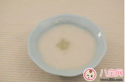 促進寶寶消化祛暑降火 冬瓜泥米糊