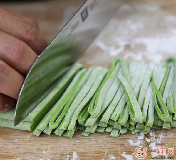 食欲大開(kāi)的彩色面條：五彩時(shí)蔬鮮蝦面