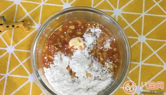 寶寶黃金營養(yǎng)早餐 玉米胡蘿卜雞蛋餅