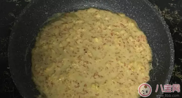 寶寶黃金營養(yǎng)早餐 玉米胡蘿卜雞蛋餅