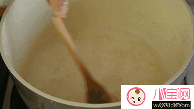 寶寶不喜歡吃白粥 來份香菇玉米雞茸粥