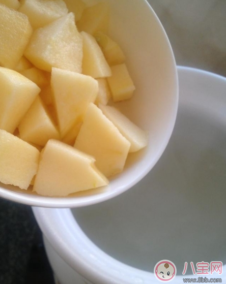 寶寶不吃飯 試試蘋(píng)果美味粥   