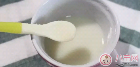 香蕉土豆搭配怎么做輔食     牛奶香蕉土豆泥米糊做法(圖文)