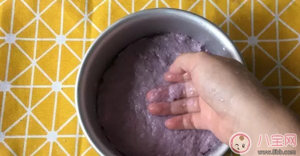寶寶輔食 口感軟糯的紫薯發(fā)糕
