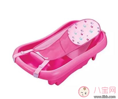 寶寶洗澡盆哪個(gè)好 一體成型的澡盆最雞肋