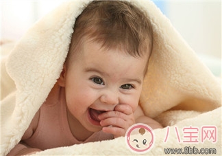 寶寶微笑代表什么？寶寶微笑是智力發(fā)展的指標(biāo)