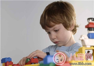 如何訓(xùn)練寶寶嗅覺、味覺發(fā)育 訓(xùn)練有哪些注意事項(xiàng)