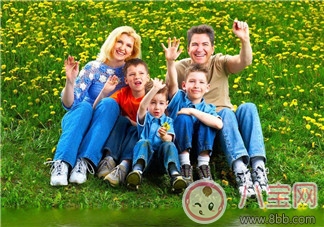 國慶節(jié)帶寶寶旅行應(yīng)該穿什么衣服？旅行物品需哎喲準(zhǔn)備哪些？