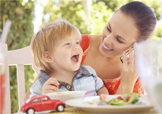 寶寶便秘、口氣、爛嘴角的真正原因 千萬(wàn)不要誤診