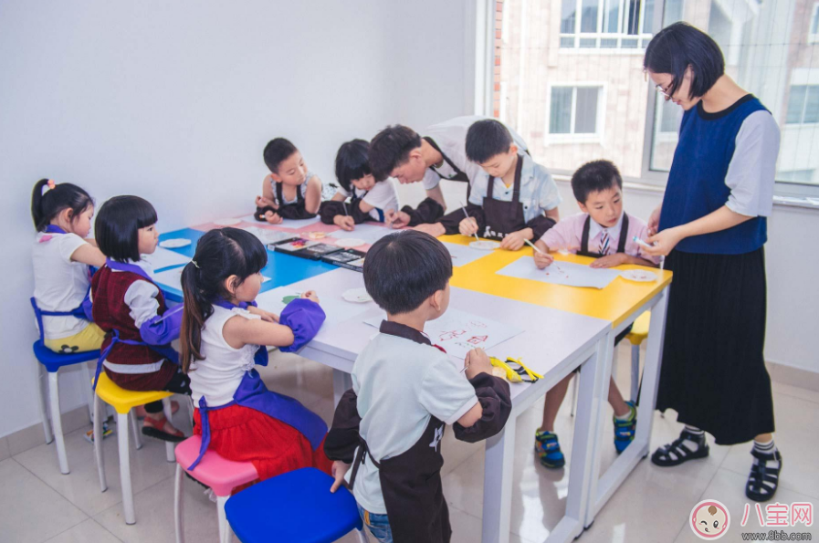 孩子學(xué)習(xí)興趣班半途而廢怎么辦 堅(jiān)持一門興趣到底是最好的辦法