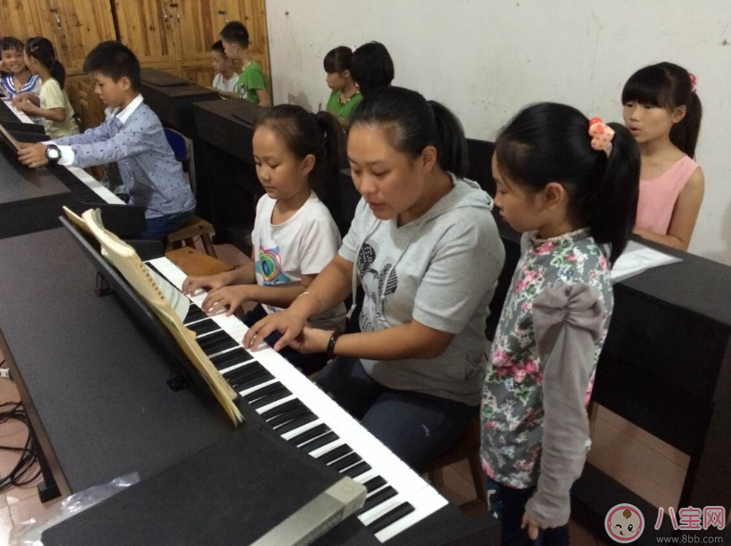 孩子學(xué)習(xí)興趣班半途而廢怎么辦 堅(jiān)持一門興趣到底是最好的辦法