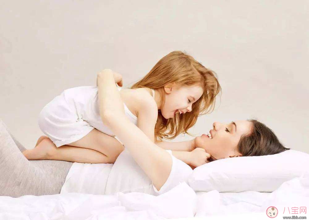 秋季寶寶有頭皮屑的原因 如何天然去除孩子頭皮屑