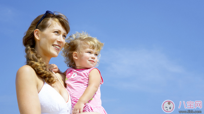 第一次帶寶寶外出需要注意什么 第一次帶小孩出門攻略