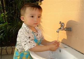 寶寶洗手有技巧 正確洗手病情遠離他