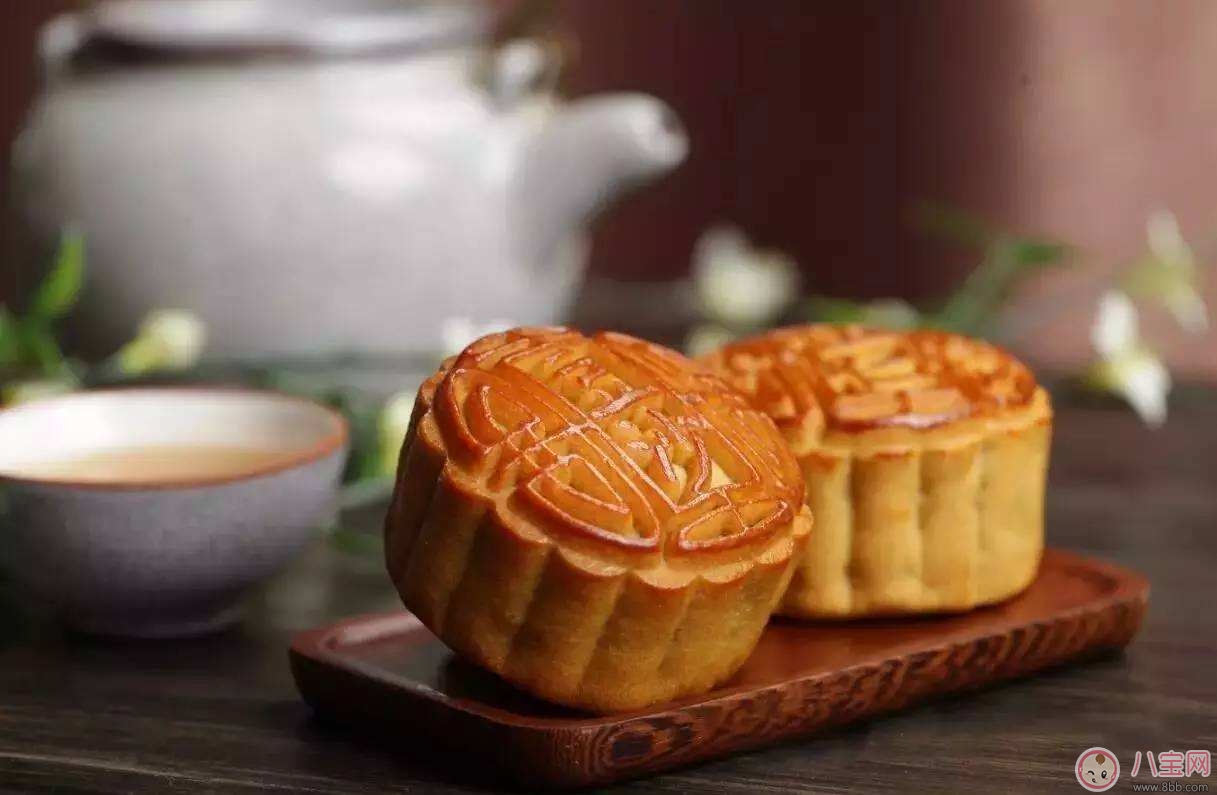 中秋節(jié)寶寶吃月餅有講究  寶寶吃月餅注意事項(xiàng)