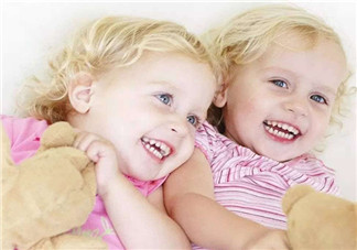 如何幫助寶寶度過磨人的長牙期？