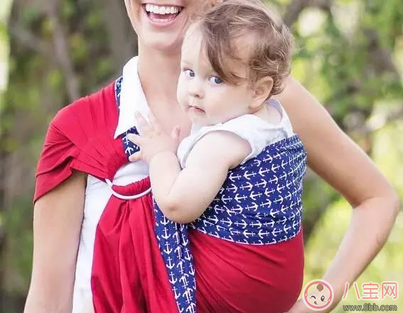 公眾場合哺乳爭議大 哺乳來塊哺乳巾吧 公眾場合哺乳爭議大 哺乳來塊哺乳巾吧