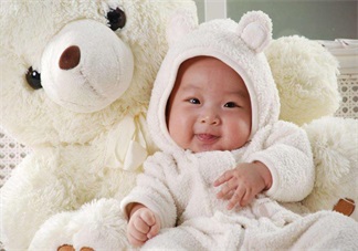 孩子不動(dòng)也出汗 寶寶出汗多究竟是為什么