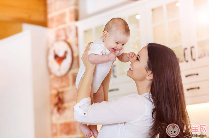 寶寶生長(zhǎng)發(fā)育最佳時(shí)期是什么時(shí)候 家長(zhǎng)該做些什么