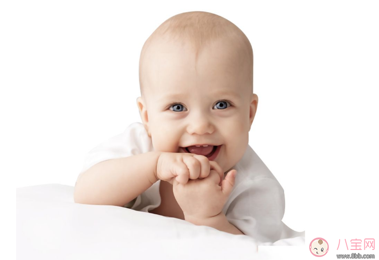 孩子喜歡吃手手 何時干預(yù)比較好