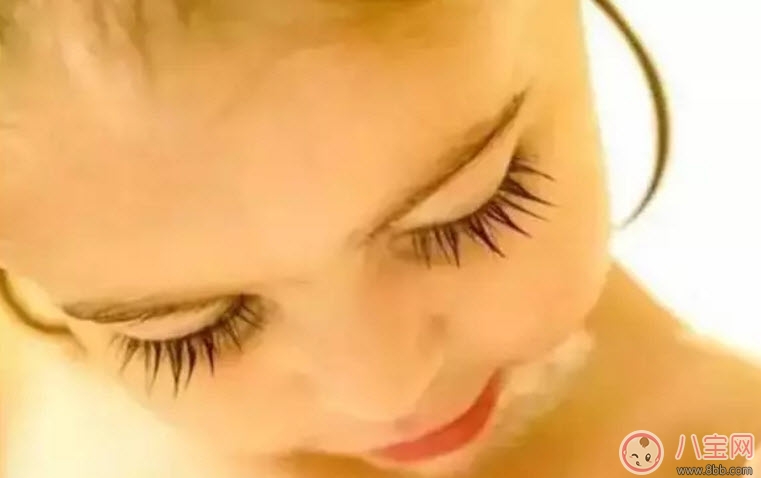 寶寶剪睫毛真的能讓睫毛變長嗎 嬰兒睫毛要不要剪呢