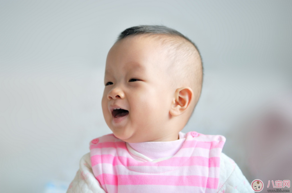 寶寶撞頭行為內(nèi)有含義 孩子這么喜歡撞頭其實是因為他