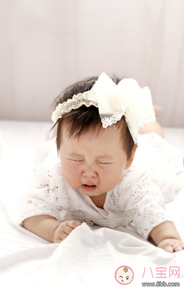 寶寶撞頭行為內(nèi)有含義 孩子這么喜歡撞頭其實是因為他