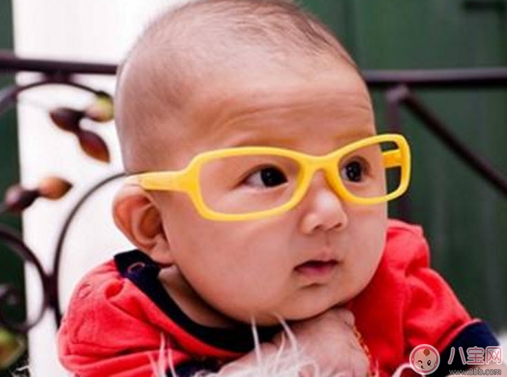 寶寶斜視手術(shù)風(fēng)險大嗎 寶寶斜視一定要做手術(shù)嗎