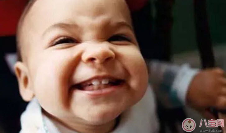 寶寶牙縫寬是什么原因 寶寶牙縫寬會(huì)自己閉攏嗎