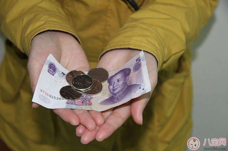 孩子零用錢這么給才會覺得踏實 正確給零花錢姿勢