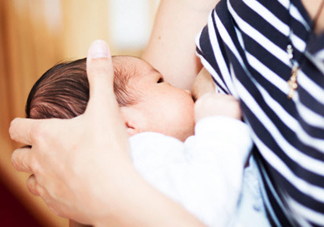 產(chǎn)后奶水多的方法 產(chǎn)后做到這5點(diǎn)母乳多到溢出來(lái)