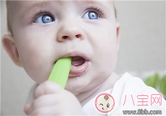 孩子磨牙，是因?yàn)槿扁}嗎？