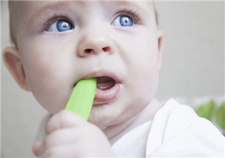 孩子磨牙，是因?yàn)槿扁}嗎？