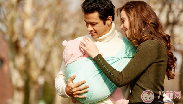 帶寶寶怎么坐飛機(jī) 帶寶寶坐飛機(jī)什么時候登機(jī)好 帶寶寶怎么坐飛機(jī) 帶寶寶坐飛機(jī)什么時候登機(jī)好