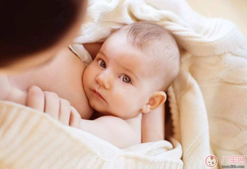 母乳喂養(yǎng)門道大 大多數(shù)人竟不知這樣的母乳不能給孩子吃