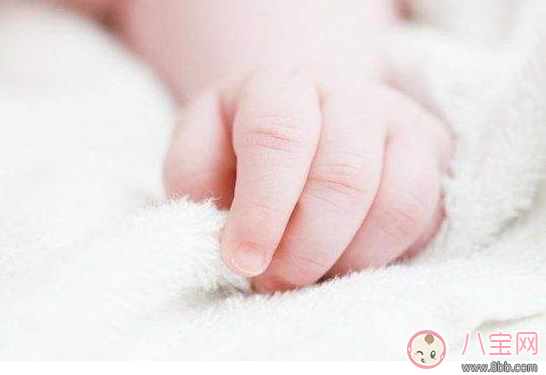 孩子手上長倒刺 寶媽應該這么做